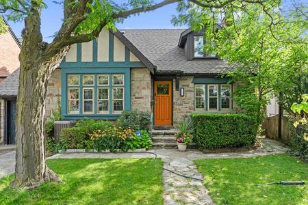 For Lease - 343 Prince Edward Drive Unit# Lower Level, Toronto, Ontario - Photo 4