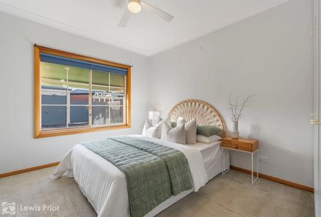 Modern Living by the Bay - Photo 4
