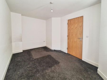 2 bedroom end of terrace house to rent - Photo 3