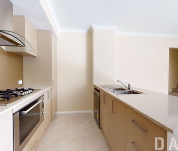 130a Alice Street, Doubleview WA 6018 - House For Rent - $950 | Domain - Photo 1