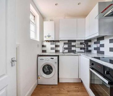 Clifton Gardens, Temple Fortune, NW11 - Photo 2