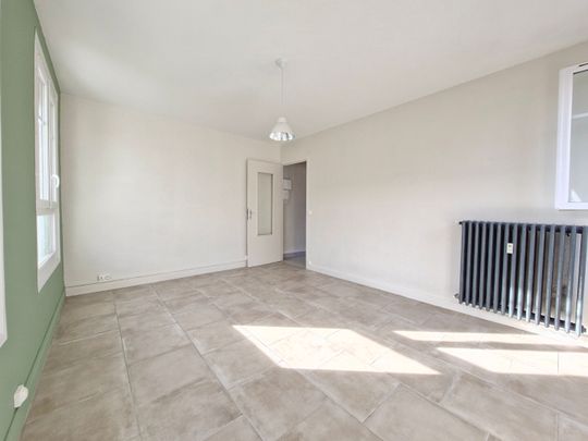 Location Appartement 2 pièces 53m² - Photo 1