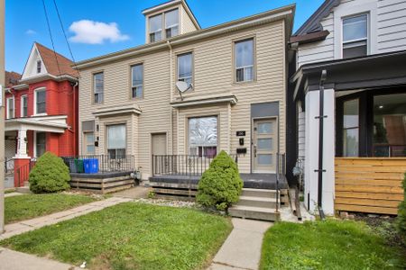 For Lease - 298 Emerald Street, Hamilton, Ontario - Photo 5