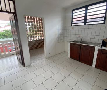 Location Appartement 4 pièces 89m² MATOURY 97351 - Photo 4