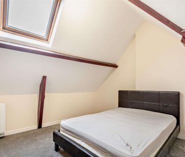 Moynes Court, Faringdon - Photo 5