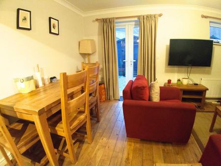 1 bedroom in a house share to rent - Photo 5