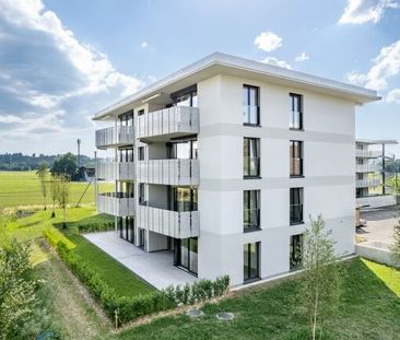 Modern apartment near the train station - Photo 1