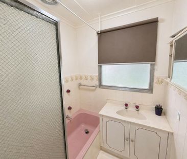 Freshly Updated Family Home in Convenient Doveton Location - Photo 4