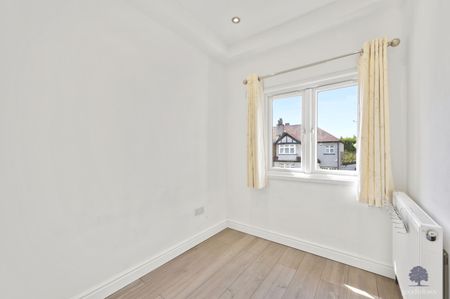 3 bedroom mid terraced house to rent, - Photo 3