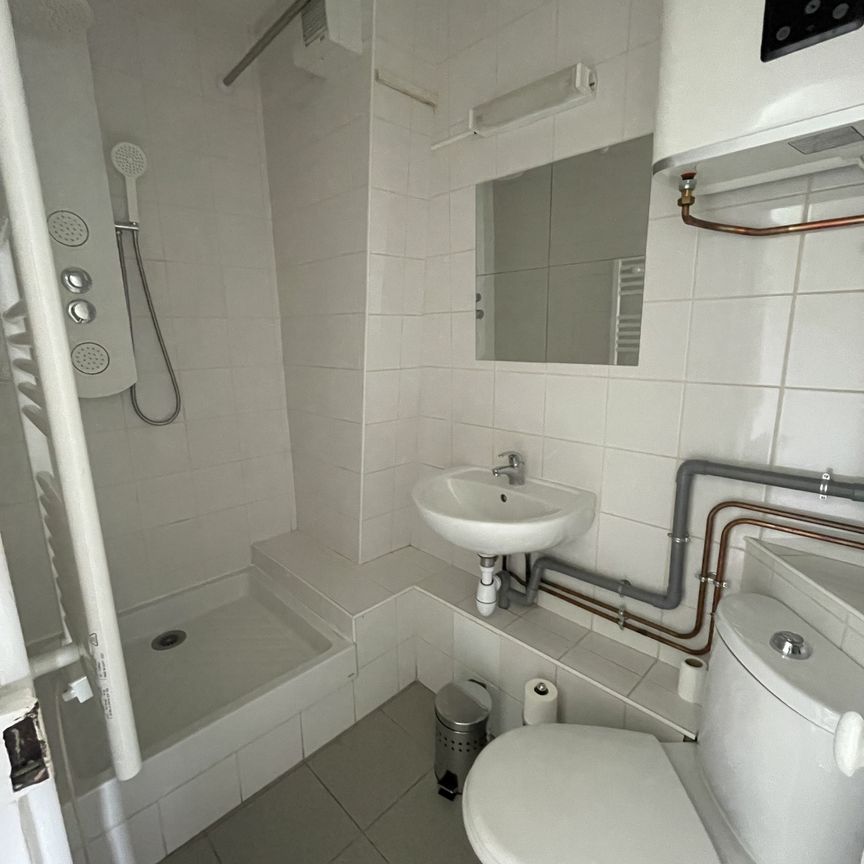 Location Appartement 1 pièce 14m² LA RICHE 37520 - Photo 1