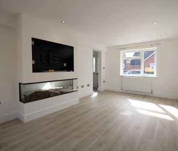 3 bedroom semi-detached house to rent - Photo 2