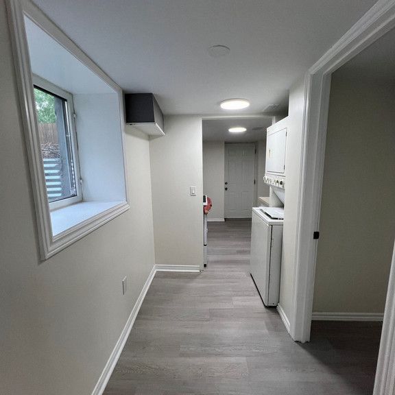 31 Yorkshire Street N - Photo 1