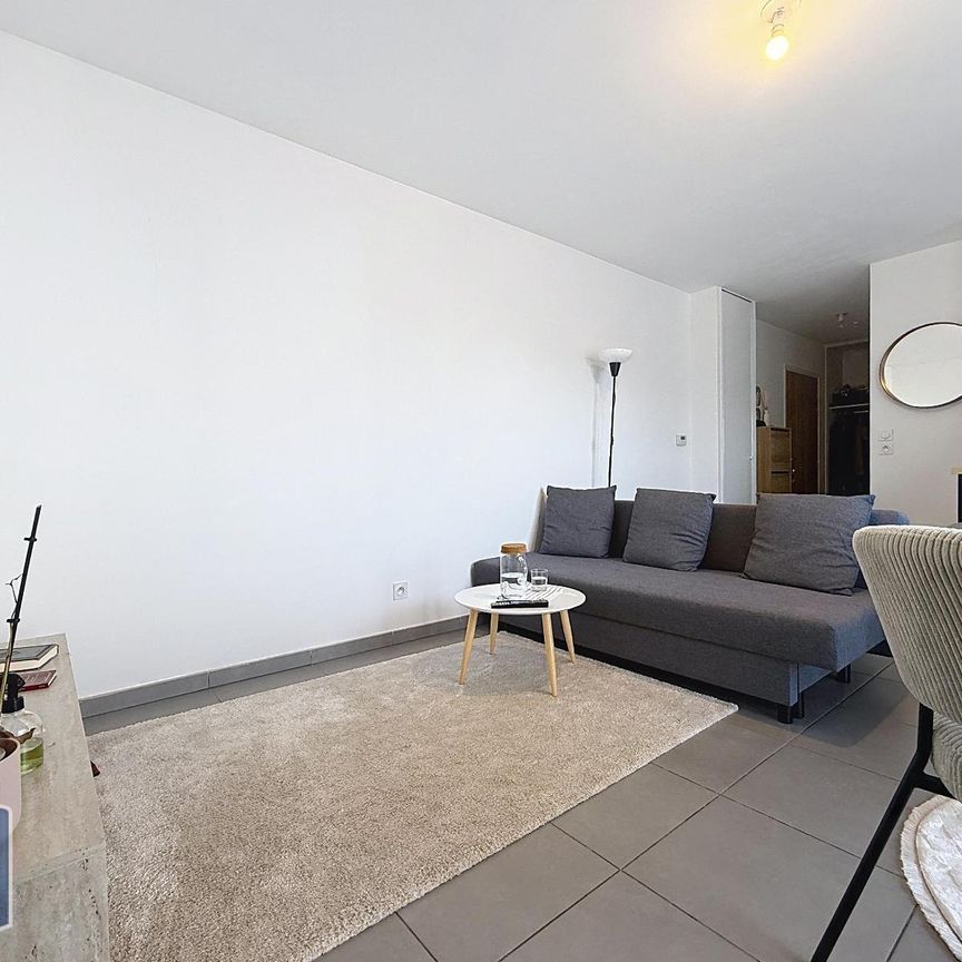 Location Appartement 3 pièces 56m² VILLEURBANNE 69100 - Photo 1