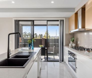 Offering Space & Modern Design&excl; - Photo 1