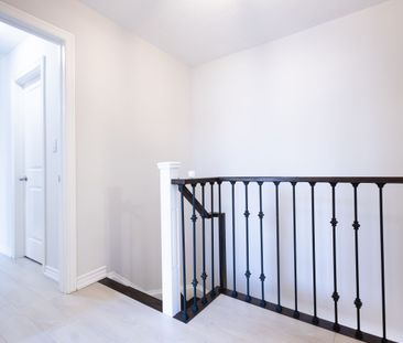 For Lease - 2728 William Jackson Drive Unit# 7, Pickering, Ontario - Photo 1