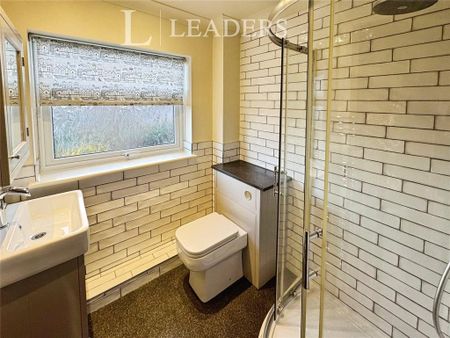 3 bedroom semi-detached house to rent - Photo 3