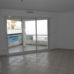 Location Appartement 2 pièces 47m² ST NAZAIRE 44600 - Photo 2
