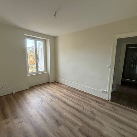 Appartement F2 33m² Centre ville de FONTENAY TRESIGNY - Photo 3