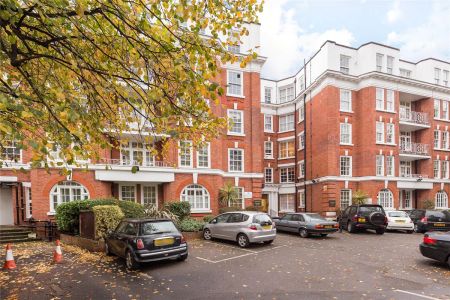 2 bedroom flat in Grove End Road - Photo 2