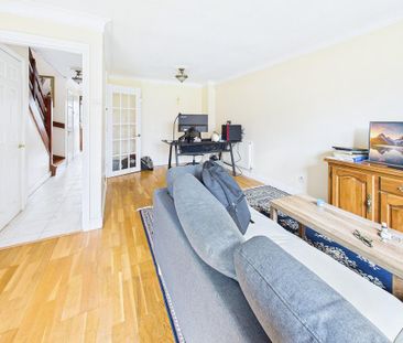 3 bedroom link detached house to rent - Photo 2