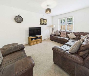 4 bedroom detached house to rent - Photo 5