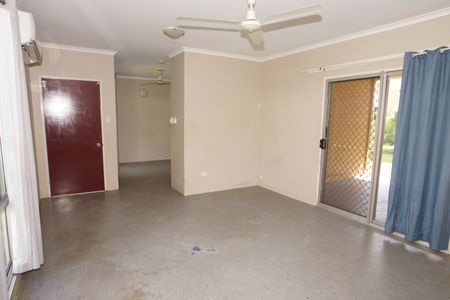 12 Phineaus Court, Gray NT 0830 - House For Rent | Domain - Photo 3
