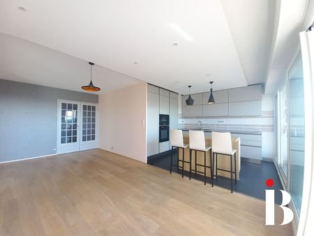 Location Appartement 5 pièces 104m² ST HERBLAIN 44800 - Photo 5