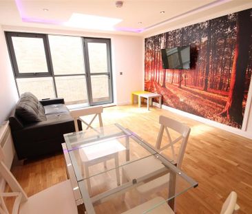 2 bedroom apartment to rent - Photo 4