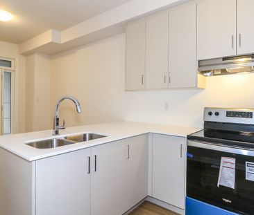 For Lease - 2029 Matteer Court Unit# Unit 18, Innisfil, Ontario - Photo 6