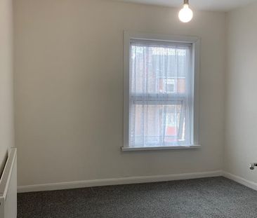 2 Bed Terraced House, Chiswell Road, B18 - Photo 1