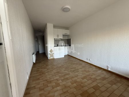 Location Appartement 1 pièce 21m² SETE 34200 - Photo 2