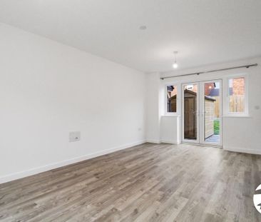 3 bedroom semi-detached house to rent - Photo 1