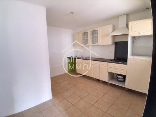 Location Appartement 3 pièces 52m² CASTILLON LA BATAILLE 33350 - Photo 1