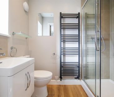 Room 2, High Street, Cherry Hinton, Cambridge - Photo 5