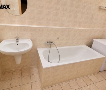 Pronájem bytu 1+kk 35 m² - Fotografie 3