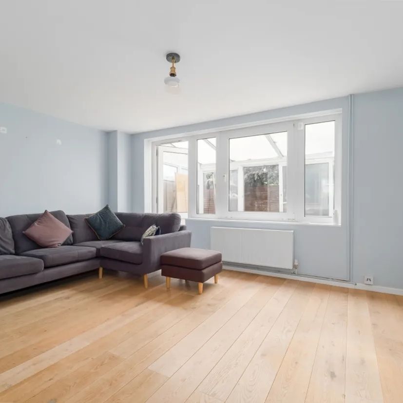 3 bedroom maisonette to rent - Photo 1