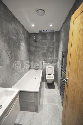 4 bedroom apartment to rent - Photo 3