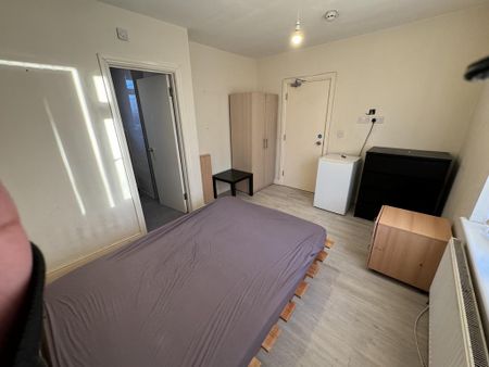 House share to rent - Photo 4