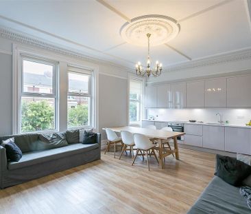 4 bedroom maisonette to rent - Photo 2