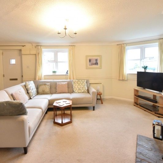 Ragstones, Oakland Way, Flackwell Heath,HP10 - Photo 1