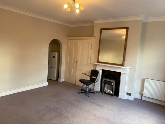 Studio Flat, Lee Road, SE3 - Photo 1