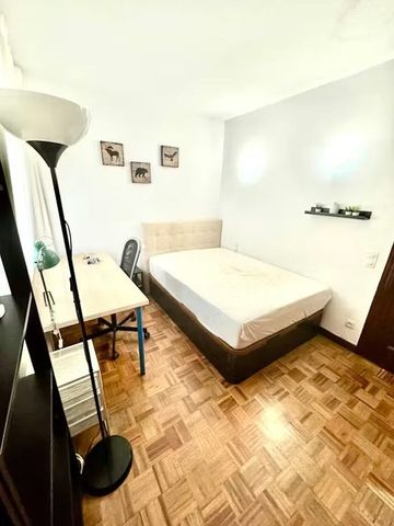 Calle de Juan Bravo, Madrid, Community of Madrid 28006 - Foto 2