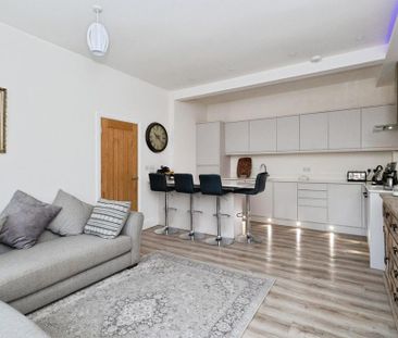 2 bedroom apartment to rent - Photo 6