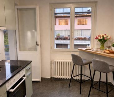 Appartement rénové de 90 m² dans un quartier calme - Photo 2