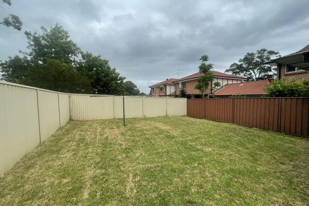 Well-Presented Granny-Flat - Photo 1