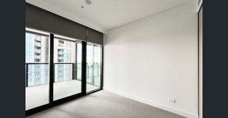 Brand New | 2 Bedroom | City View | Water Front - Photo 3