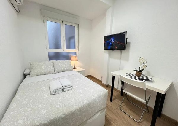 Calle de Santa Cruz de Marcenado, Madrid, Community of Madrid 28015
