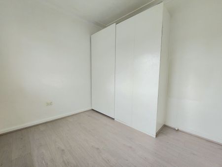 NEAT & TIDY HOME!! - Photo 3