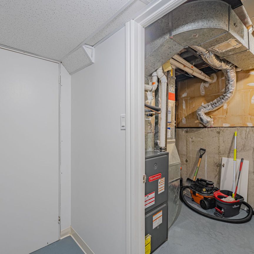 For Lease - 268 WOODFIELD Drive, Tanglewood - Grenfell Glen - Pineglen, Ontario - Photo 1