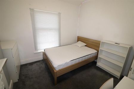4 bedroom house share to rent - Photo 5
